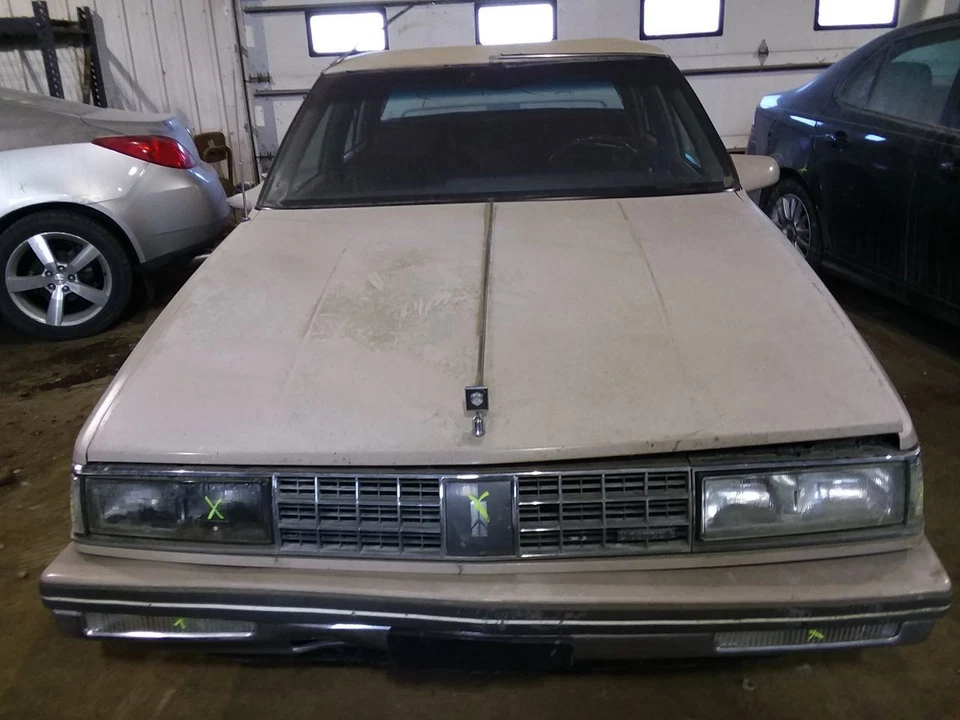 Passenger Right Center Pillar Sedan Fits 85-90 ELECTRA 2049348 - Image 2 of 4