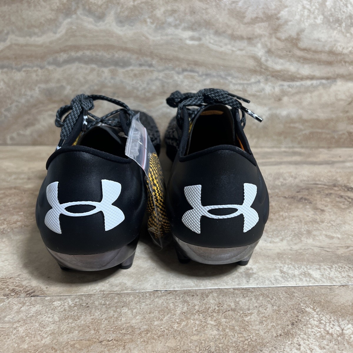 Under Armour Clone Magnetico Pro 2 FG Black Orange Cleat  display picture 1