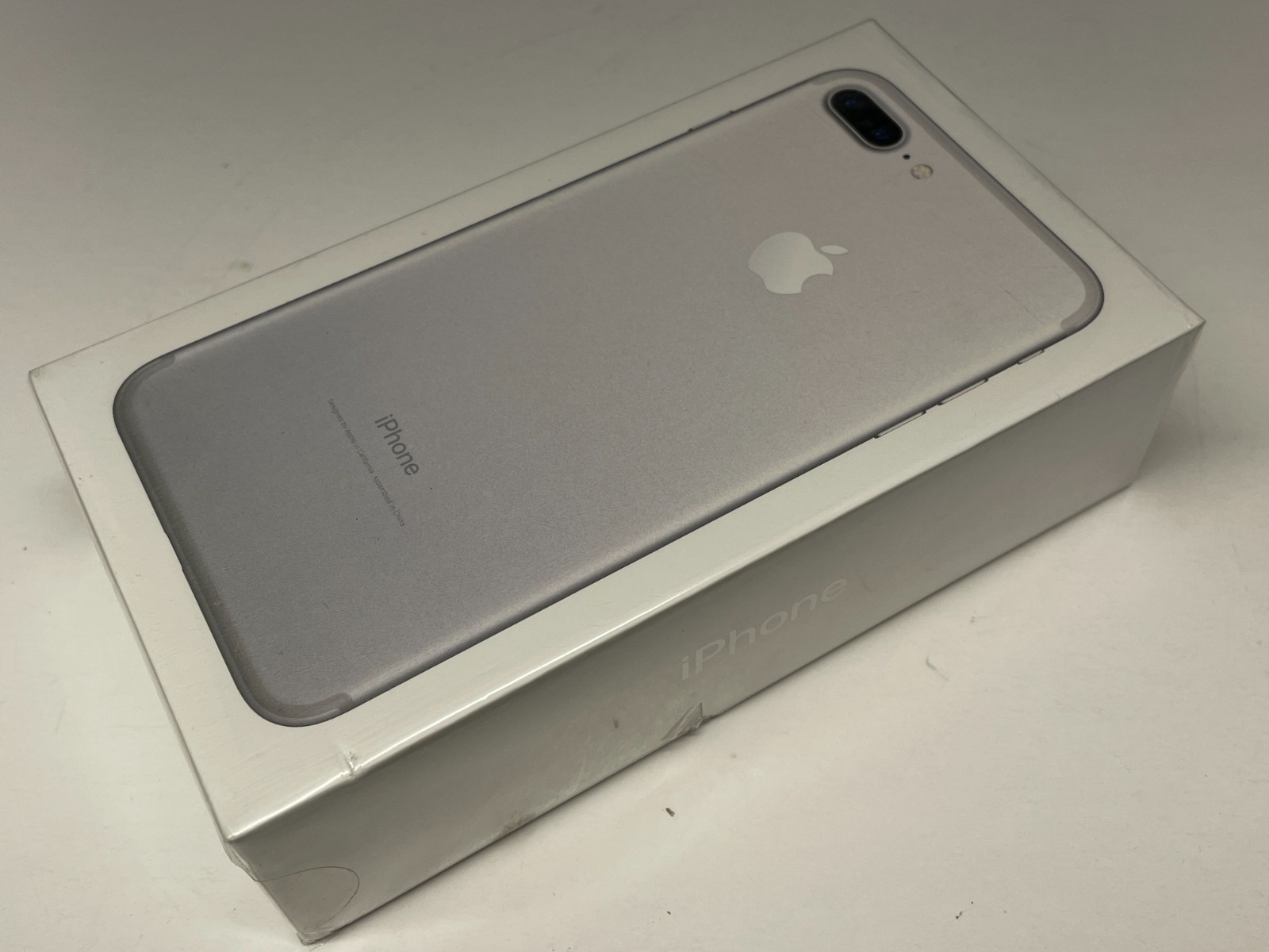 Apple iPhone 7 Plus - 128 GB - Silver (Factory Unlocked) A1661 - NEW - SEALED
