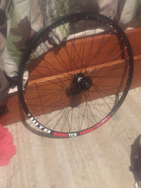 559x19 bike rim