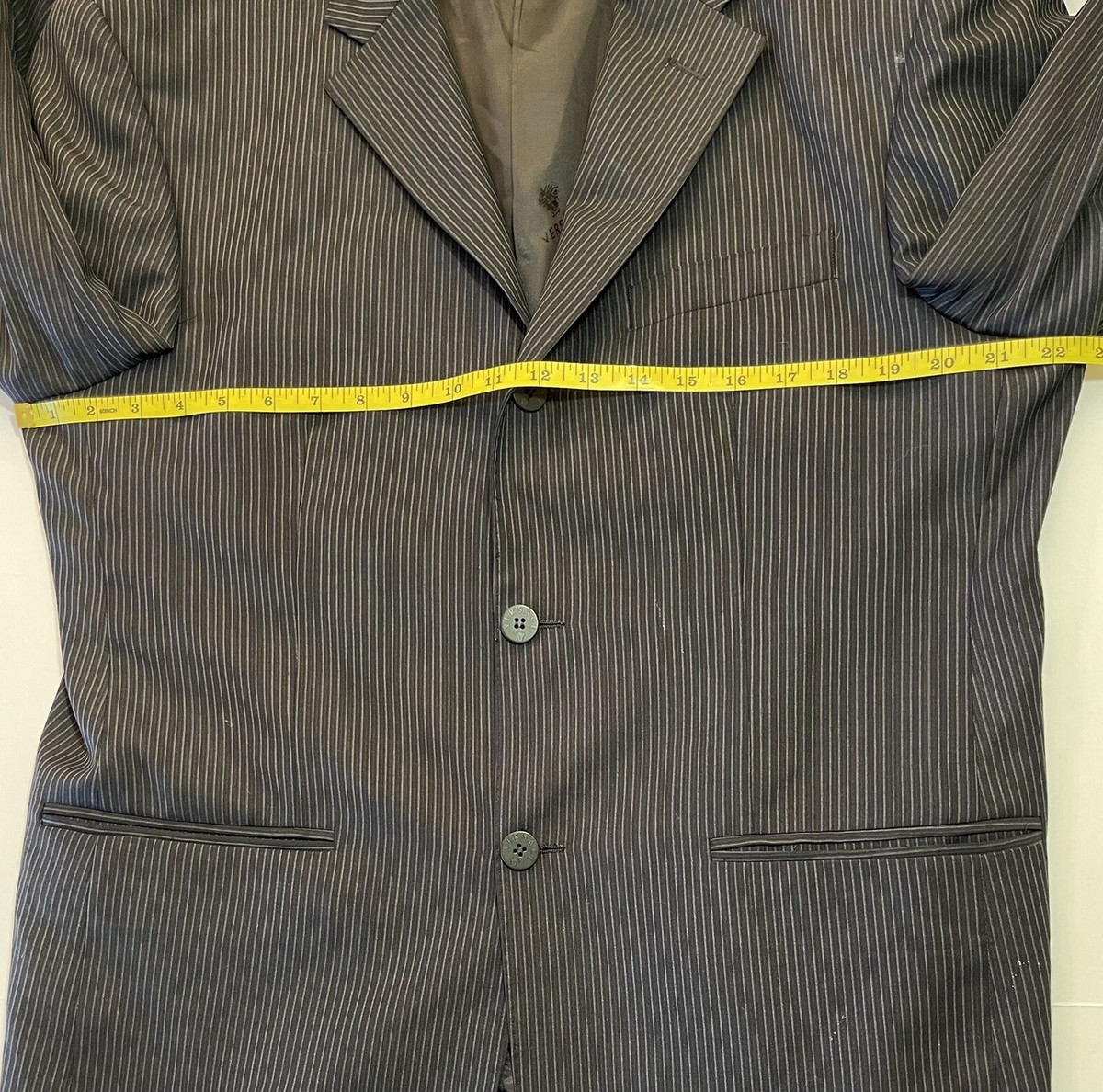 Gianni Versace Suit Mens Pinstripe Jacket 52 Pants 36 Italy Gianni Versace Suit Mens Pinstripe Jacket 52 Pants 36 Italy