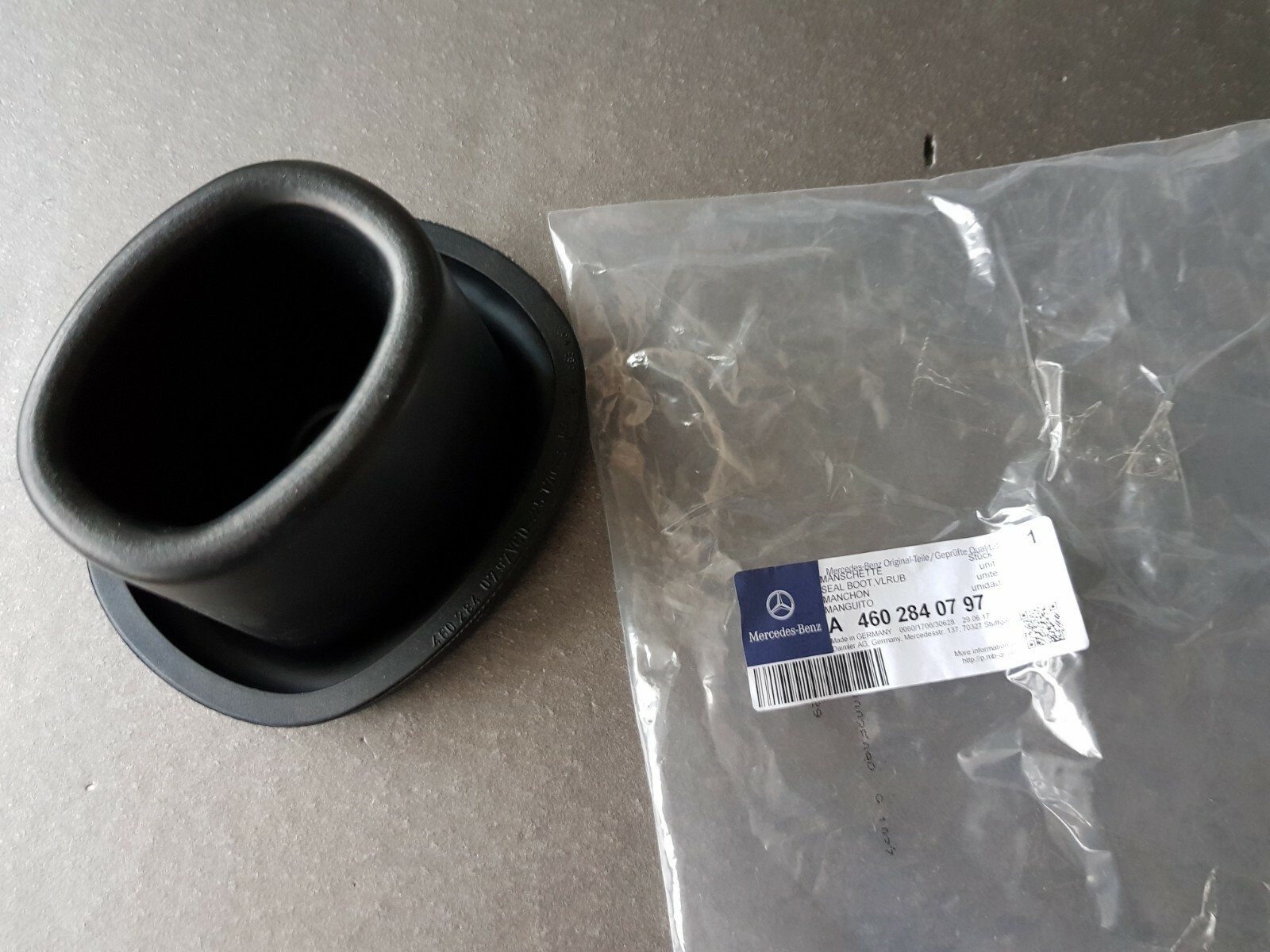 Genuine Mercedes Gclass W460 W461 transfer case rubber gaiter