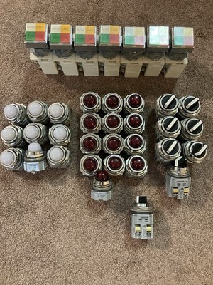 Lot of IDEC 30mm 120vac control panel ADP Pilot Lights, ASD Switches, KXAKM Ind