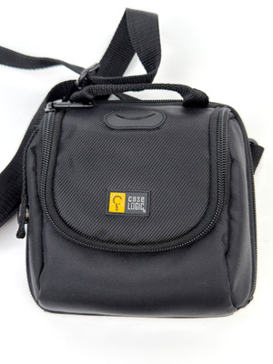 Case Logic Portable CD Player Case Padded Discman Bag Shoulder Strap Black DMC