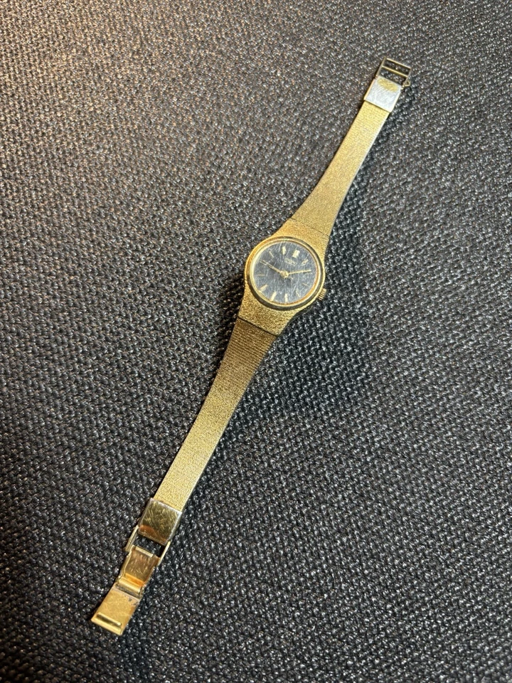 Reloj vintage Seiko para mujer 8Y21 tono dorado para restauración, repuestos o reparación Foto 2 de 4