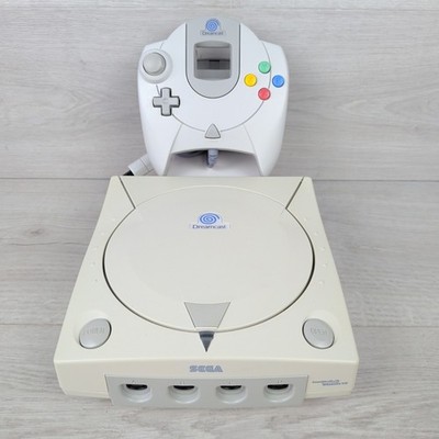 Sega Dreamcast Konsole Bundle PAL HKT 3030 Controller Strom AV Kabel getestet