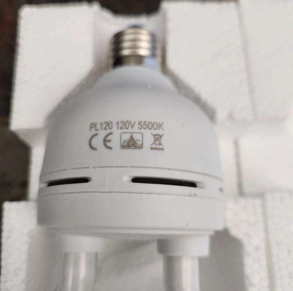 Promaster PL120/5500K Cool Light Photo Fluorescent Lamp - NEW - Image 3 of 3