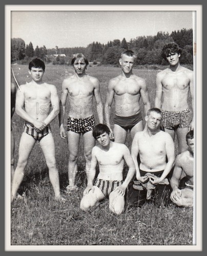 Beach Sports Athlete Beefcake Handsome men trunks muscle bulge vtg photo Gay Int
