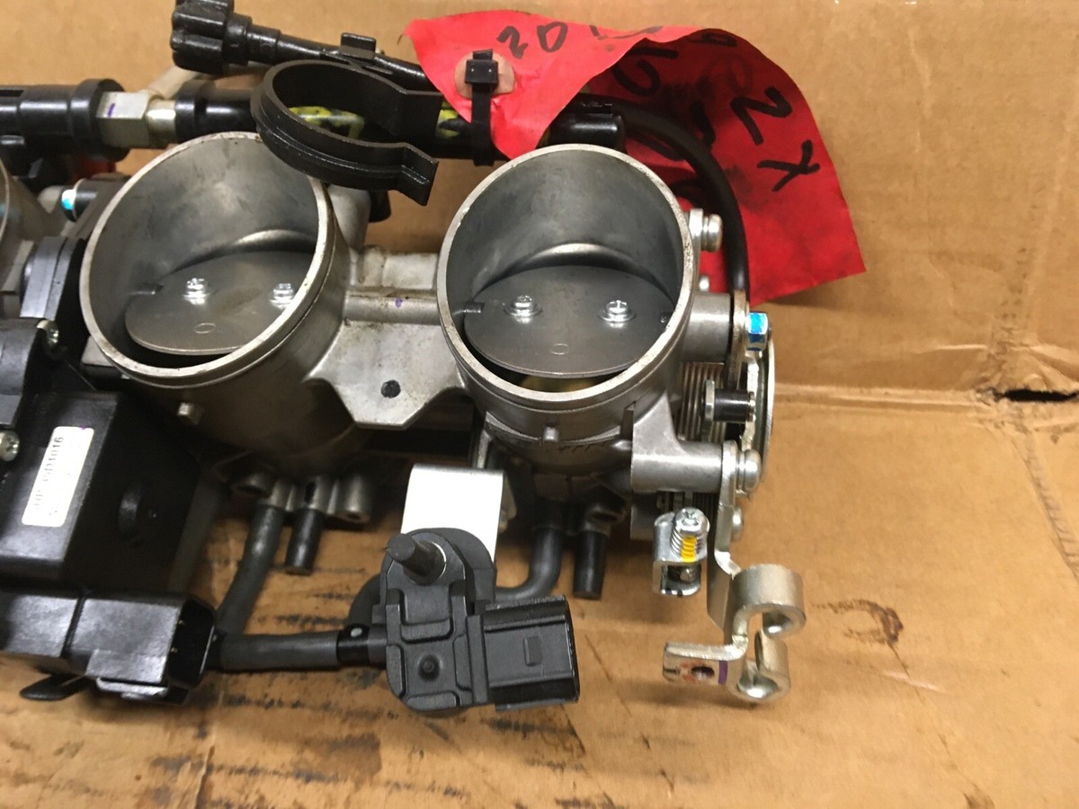 2019-2020 Kawasaki ZX6R throttle bodies, fuel injectors