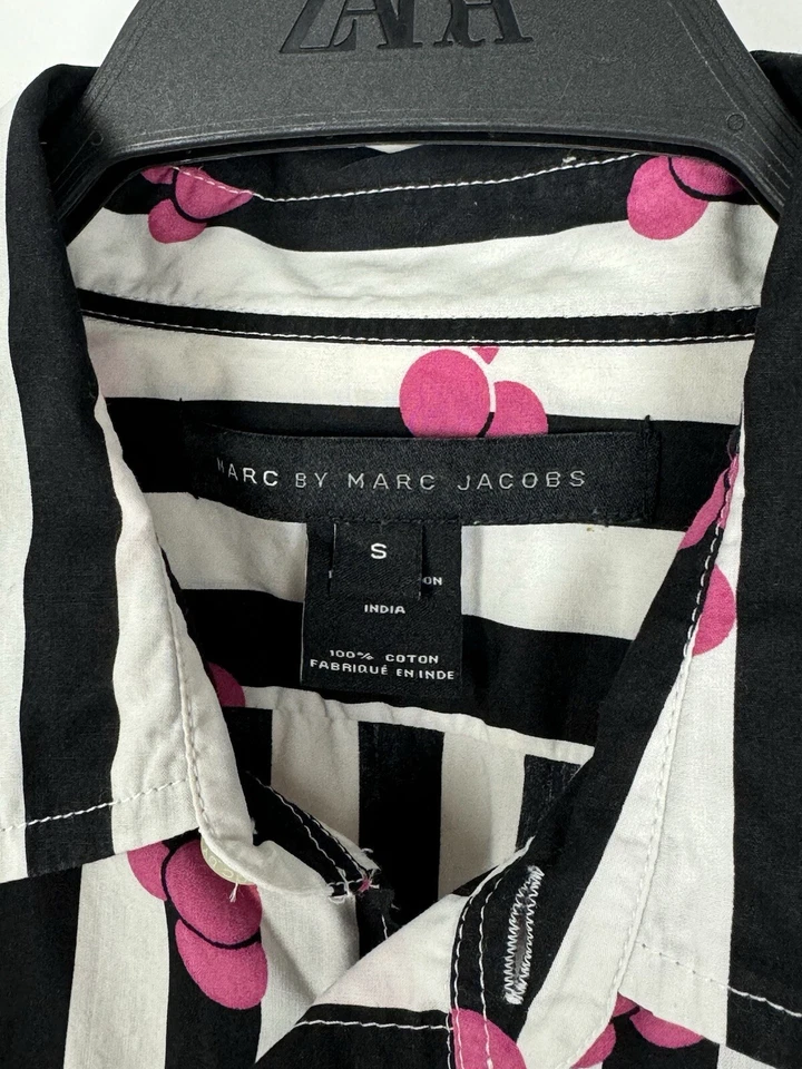 Marc by Marc Jacobs 条纹樱桃纽扣恤衫 — 第 4/4 张图片