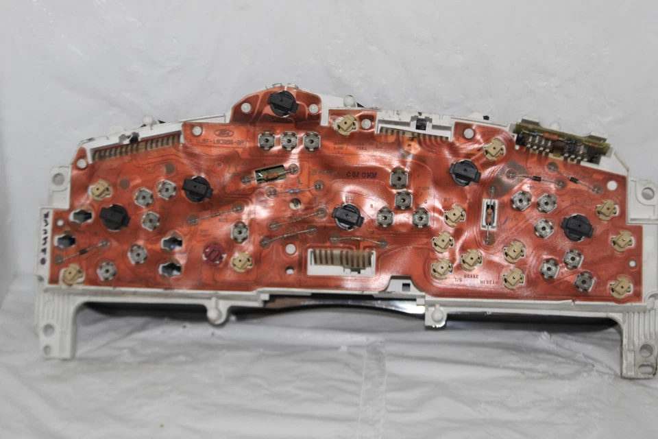 Cuadro de instrumentos velocímetro Ford Explorer Sport Trac 2001-03 82.829 millas Foto 2 de 3