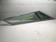 Z7 1992 Crownline 182 Boat Windshield Driver Starboard Right