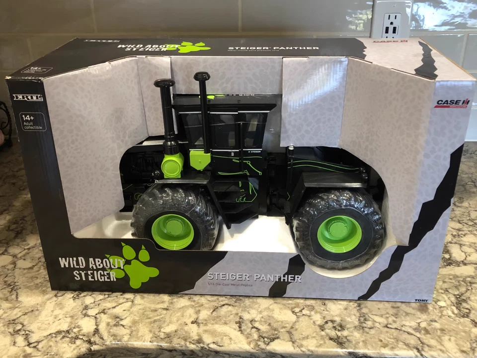 1/16 IH Steiger Panther con decoración especial Panther "Wild About Steiger" ZFN14949a Foto 2 de 4