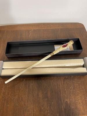 Harry Potter Interactive Wand   Universal Studios 2nd Gen Red/Gem   New in Box