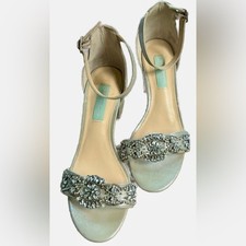 Betsey Johnson Bridal Heels 7.5W  Sparkly Wedding Rhinestone Block Glam Shoes