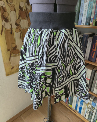 Handmade Ladies Skirt Size M Short Wrap Skirt Elastic Waist Cotton Animal Print