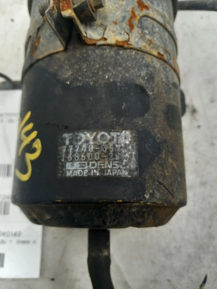 1989 TOYOTA PICKUP 3.0L FUEL VAPOR CANISTER 535420 - Image 3 of 4