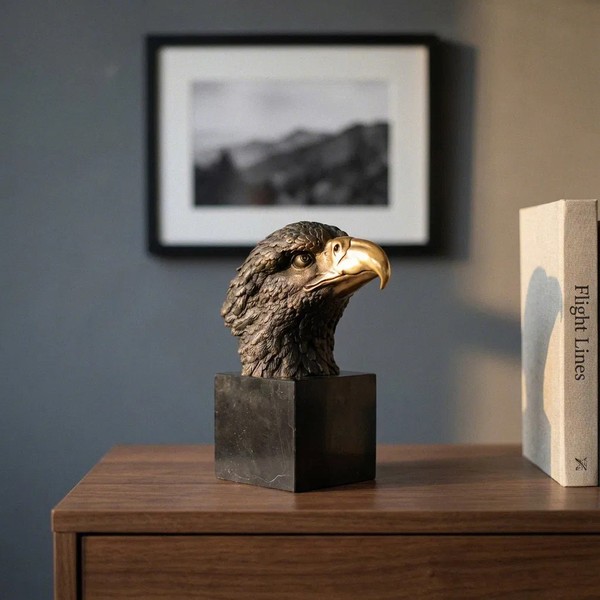 Hochwertige Bronze Adlerkopf Skulptur, Auf Marmorsockel, H.21 Cm-image