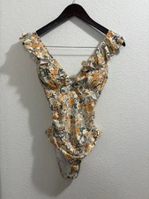 BNWT CUPSHE Women's Ruffled One Piece Swimsuit Small Floral V Neck Lace Up XS