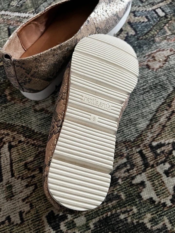 Lindas y Cómodas Suelas Suaves Cuero Metálico Estampado Piel de Serpiente Foto 2 de 4