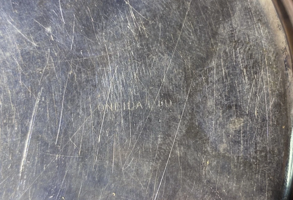 "Plato de mantequilla plateado vintage Oneida EE. UU. con tapa 8,5"" x 4""" Foto 4 de 4