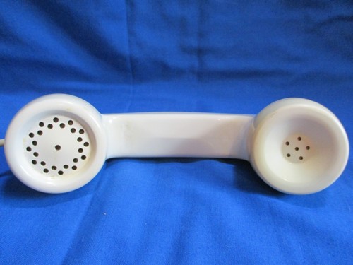 Vintage GTE Rotary Dial Desk Top Telephone Off White NO RINGER For Parts/Repair - Picture 11 of 20