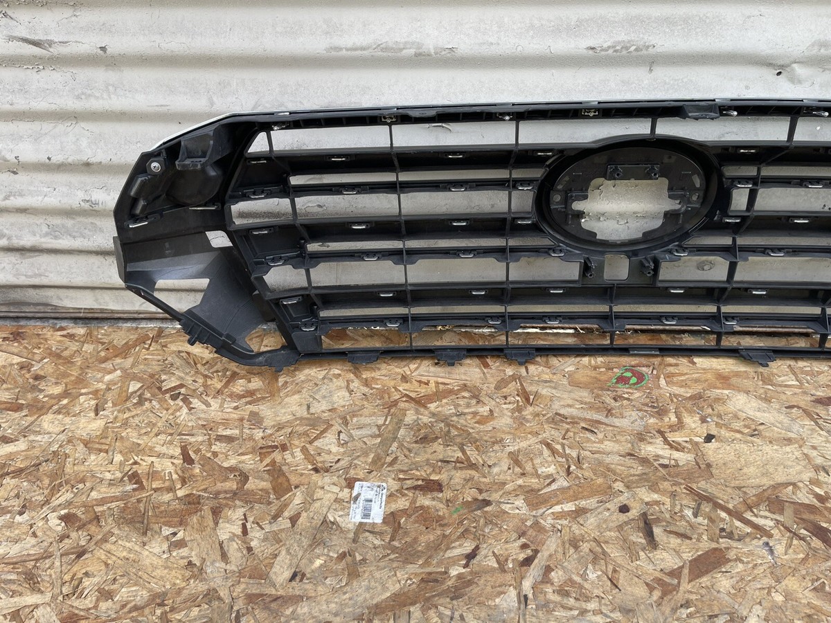2016 - 2020 TOYOTA LAND CRUISER GRILLE OEM GRILL 53114-60160 | eBay