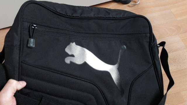 puma schultertasche