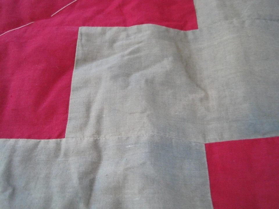 ZIG ZAG Quilt Partially Completed Basted Stitch 68 1/2 X 79"  Gray Green and Red - Image 2 of 4