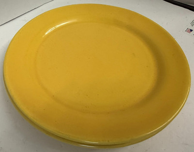 Lot of 2 Bauer Los Angeles Yellow 9'' Round Dinner Plates