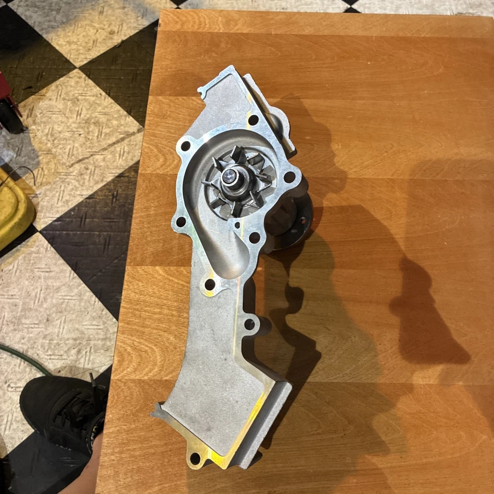 BOMBA DE AGUA NISSAN NUEVA OEM -3.3L XTERRA 2000-2004 FRONTIER 1999-2004 Foto 3 de 4