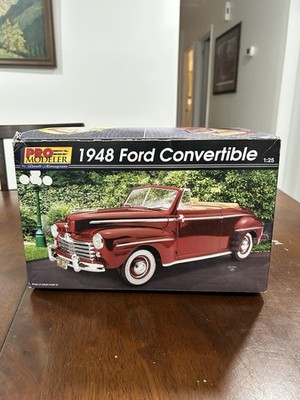Unbuilt Revell Pro Modeler 1948 Ford Convertible Model Car Kit # 85-5952 1/25 