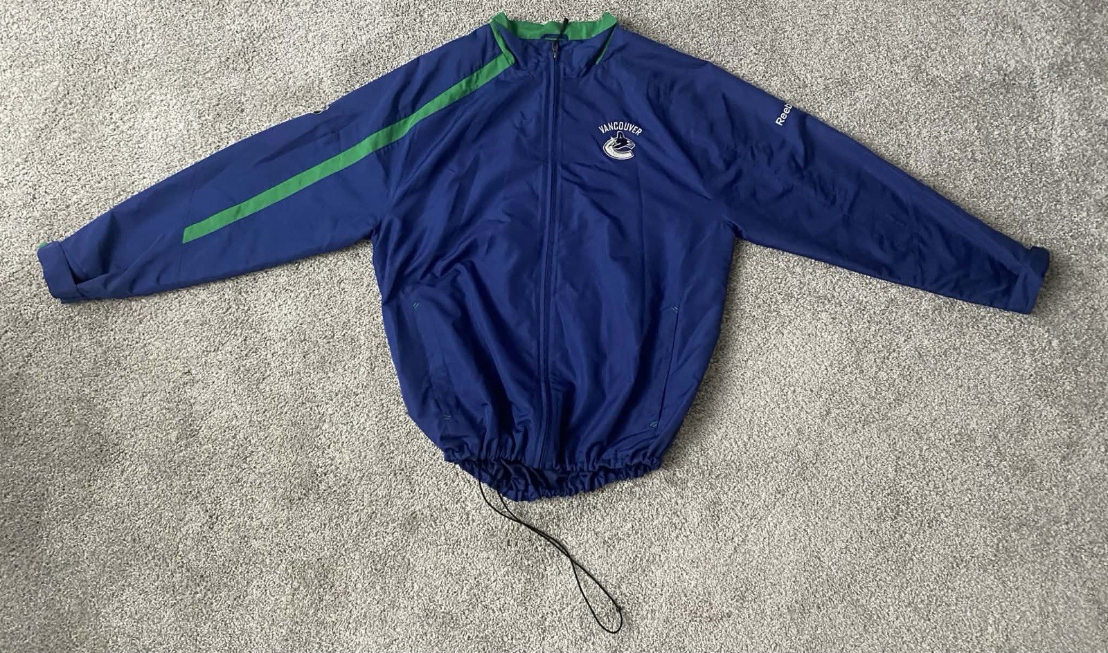 Vancouver Canucks Reebok Center Ice Full Zip Jacket Men’s Large Blue Hockey NHL thumbnail 2