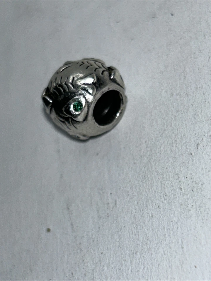 Pandora rare Fish bone charm green Topaz Eyes 925 ale vintage Retired - Image 3 of 4