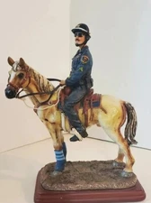 1998 Vanmark Blue Hats of Bravery Policeman Horse Partner Figurine Edition 25386