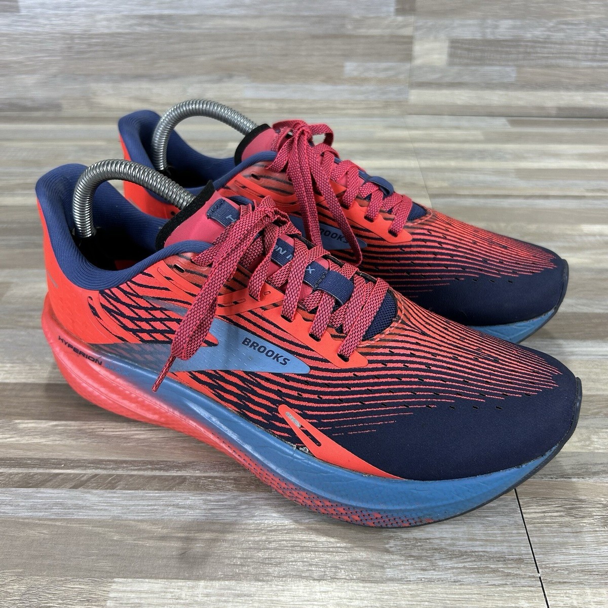 Brooks Hyperion Max Women's Size 10 B Red Blue Running Shoes