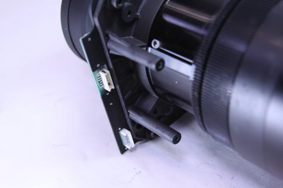 Lente Proyector Christie Largo Alcance Alta Precisión 158-221MM / Tiene Hongos Ligeros Foto 4 de 4