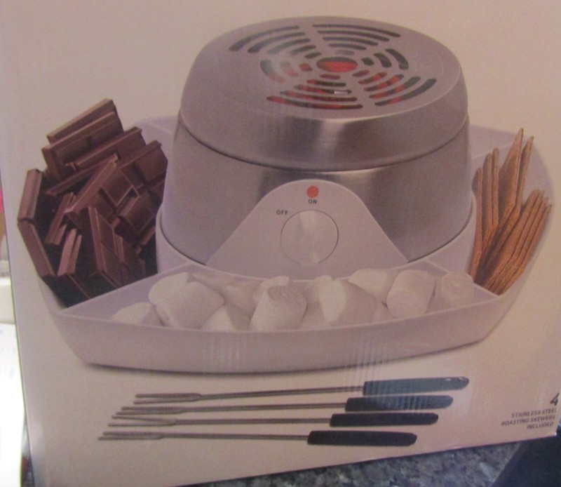 Tabletop Indoor Electric S'mores Maker, Flameless Electric Marshmallow Roaster 