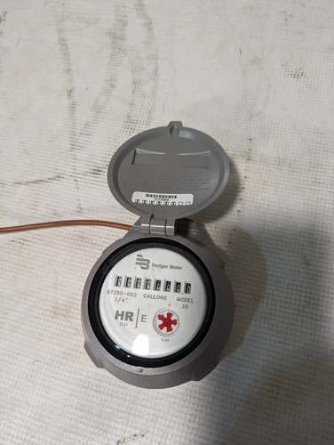 Badger Model 35 HR-E Water Meter in Gallons, 3/4x3/4 M35 HR/E - Free Ship+Return