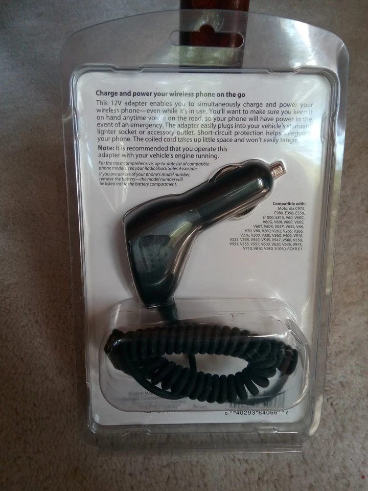 Adaptador de corriente•°• Para uso en dispositivos Motorola•°• por RadioShack•°• Totalmente nuevo Foto 2 de 2