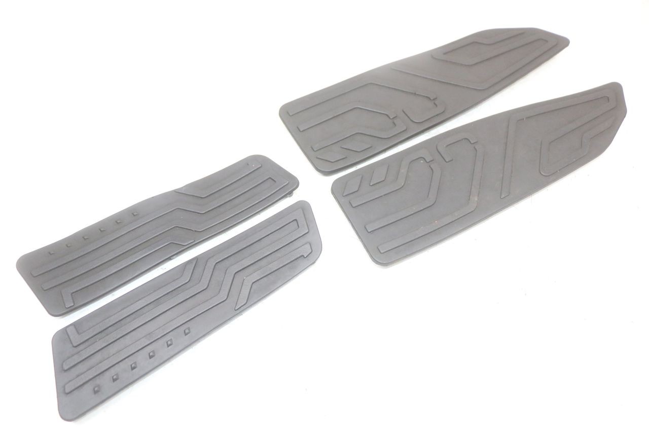 FOOTBOARD MAT - KYMCO X-TOWN XTOWN 125 (2016 - 2021)