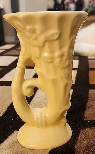 Vintage USA Marked Yellow Cornucopia Pottery Horn of Plenty Vase 6.5"  FP