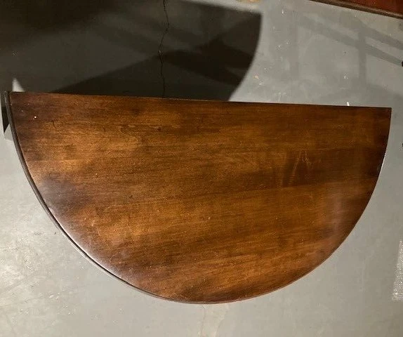 MESA CONSOLA HITCHCOCK CHAIR CO. "SUMNER" DEMILUNE DE COLECCIÓN ('68) (#647) ORIG. PROPIETARIO Foto 2 de 4