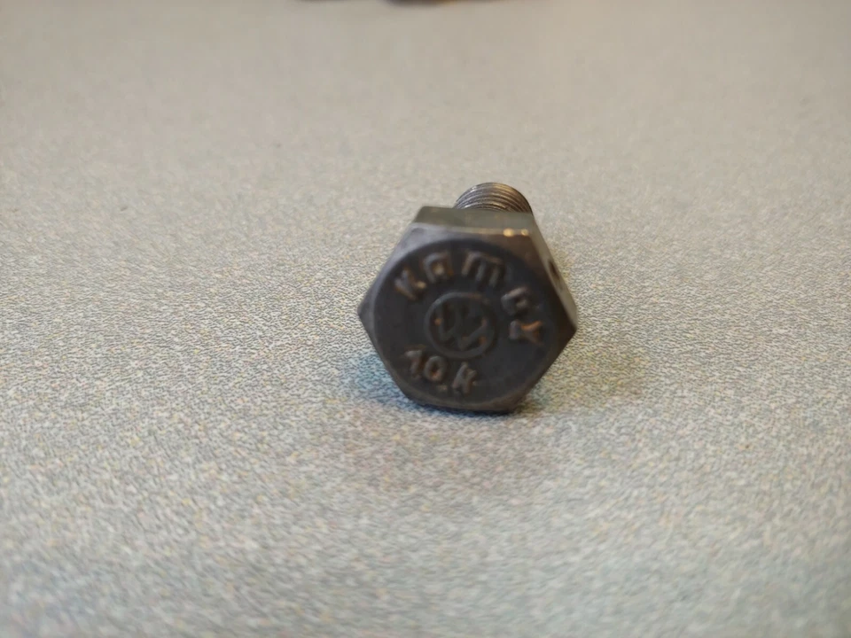 ORIGINAL KAMAX VW 10K PORSCHE 356B 356C 356SC PLACA DE RESORTE TRASERO CUBIERTA PERNO SK Foto 4 de 4