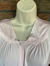 Vanity Fair Set 2 Pc Medium Lounge Pants Sleep Shirt Embroidery Detail All Nylon