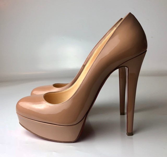 louboutin bianca nude