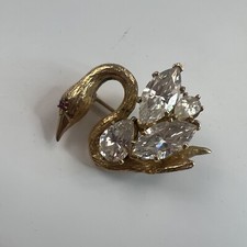 Gold Tone Rhinestone Swan Brooch 1.25  Stunning Vintage