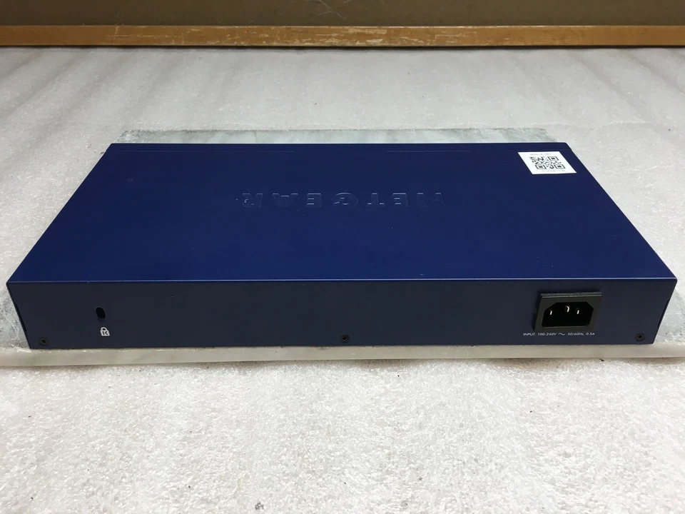NETGEAR ProSAFE 16-Port Gigabit Ethernet Unmanaged Switch JGS516 - Image 4 of 4