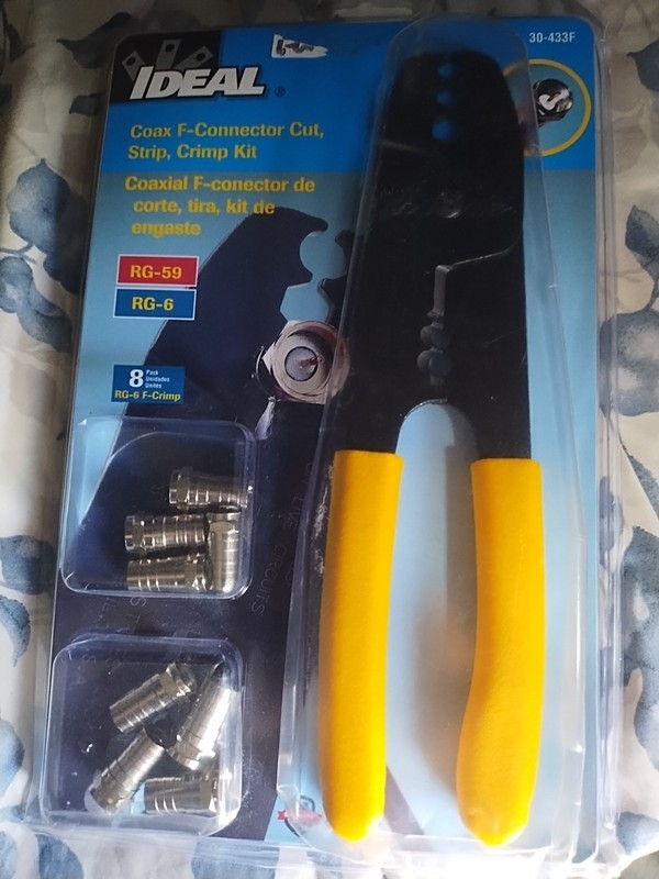 IDEAL Coax Strip and Crimp Tool w/8 F Connectors UPC 783250810758