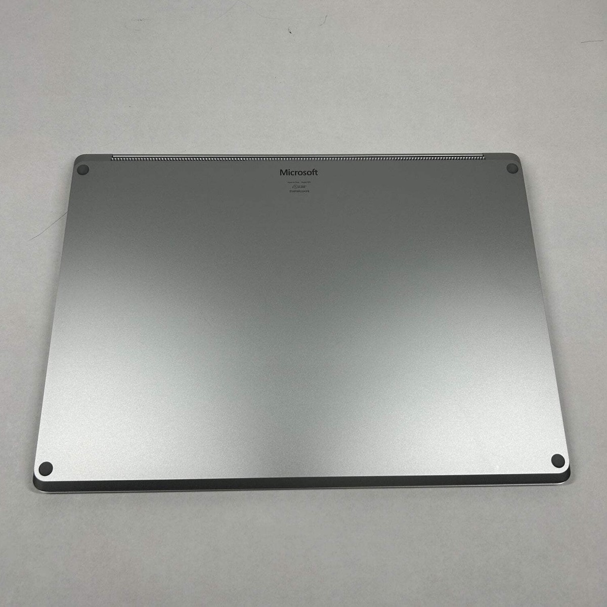 Microsoft Surface 1769 13.5